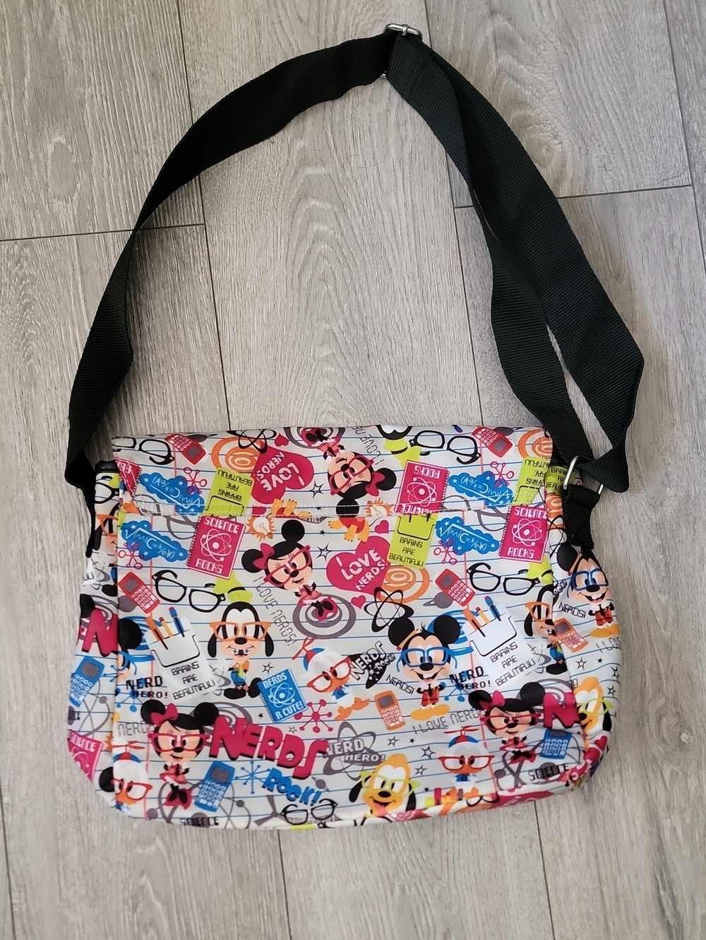 Disney "I Love Nerds" "Nerds Rock!" Bag - Picture 2 of 5